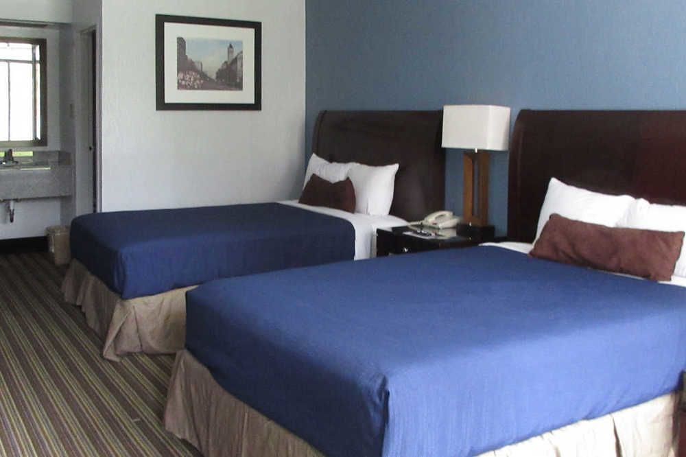 Rest And Relax Inn Ferry Pass Экстерьер фото